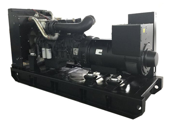 400kva 320kw FPT Dizel Güç Jeneratörü Süper Sessiz 75 dB ComAp Kontrol Cihazı