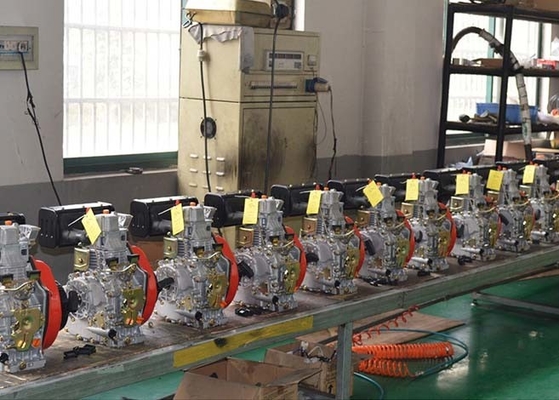 Başlangıç ​​Tek Silindirli 3.6kw Yüksek Performanslı Motorlar Satılık Yakıt Tüketimini Azaltır